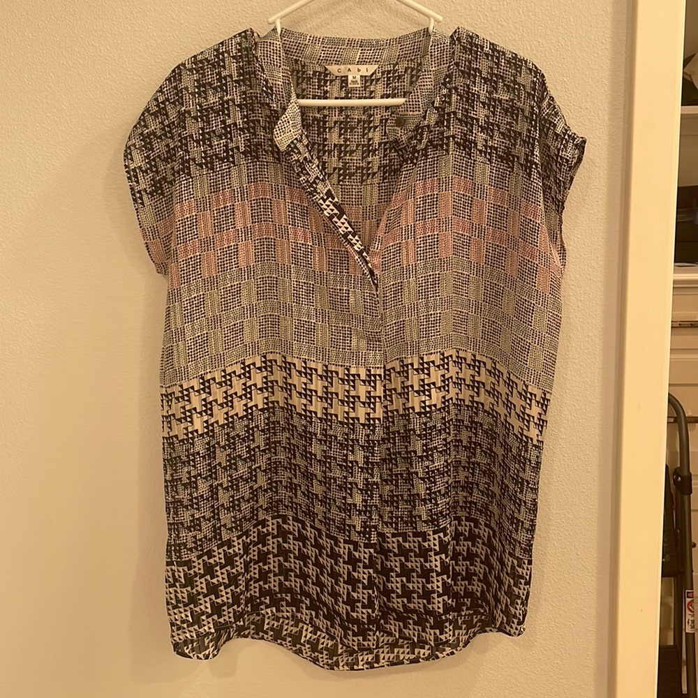 Cabi short sleeve blouse. Size M